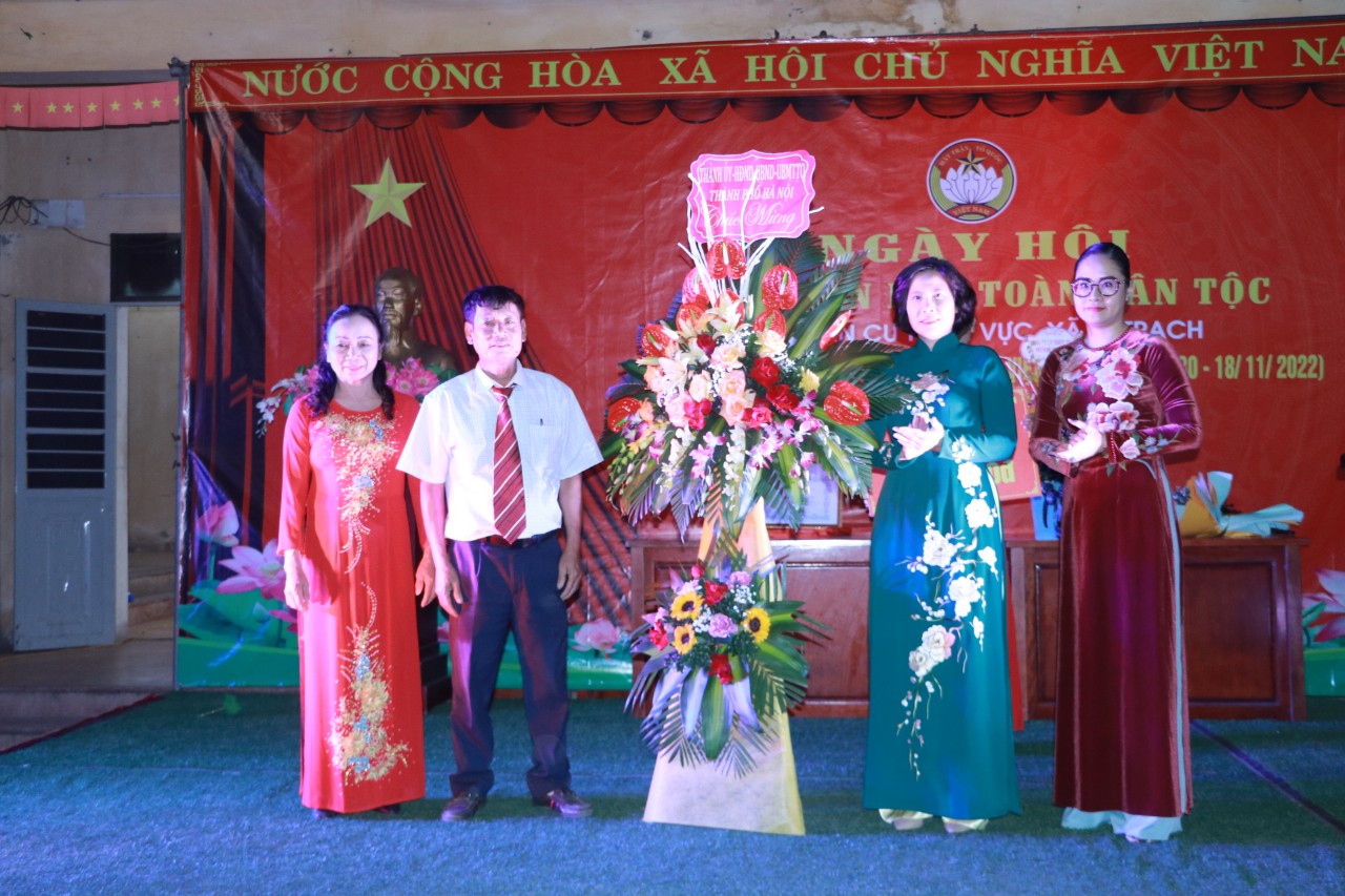 Thôn Vực, xã Di Trạch, huyện Hoài Đức: Sôi nổi “Ngày hội Đại đoàn kết toàn dân tộc” - ảnh 1