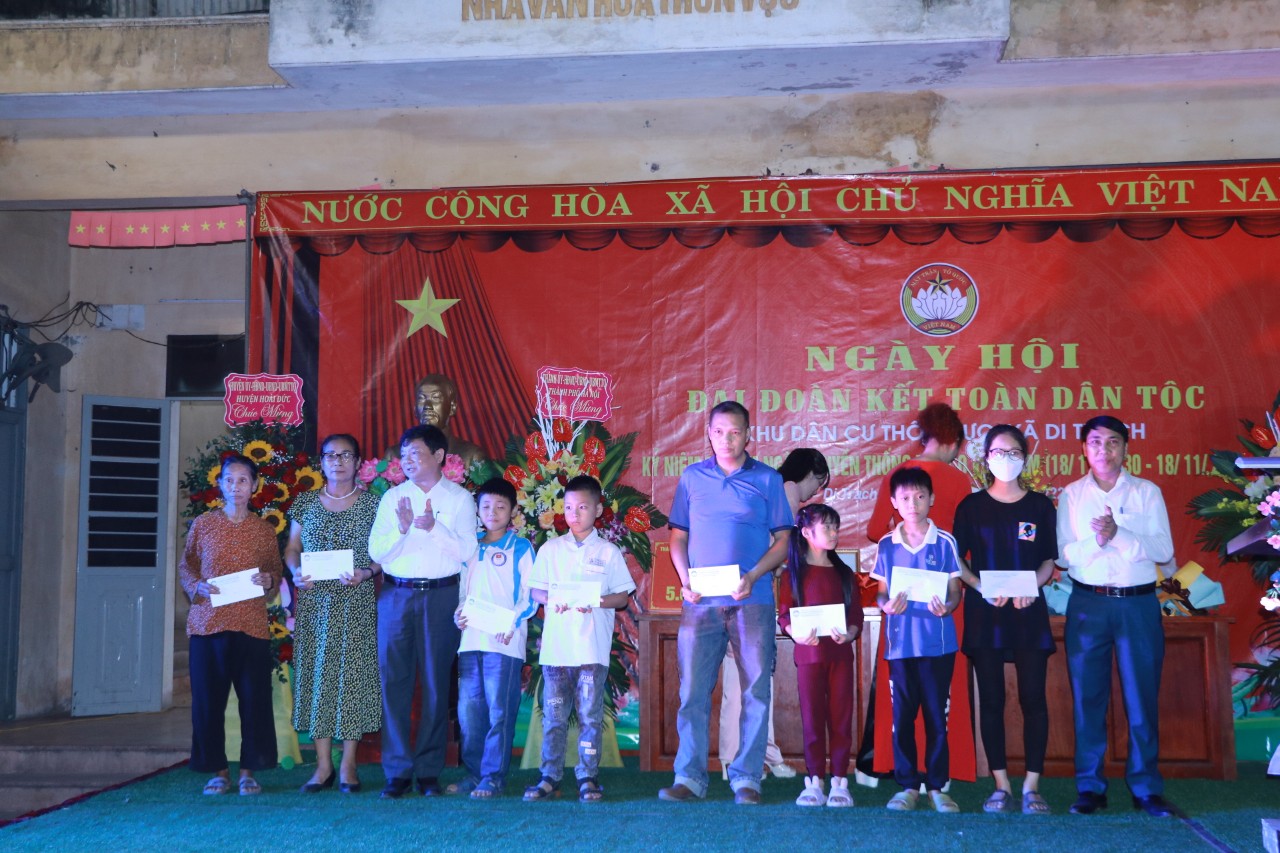 Thôn Vực, xã Di Trạch, huyện Hoài Đức: Sôi nổi “Ngày hội Đại đoàn kết toàn dân tộc” - ảnh 6
