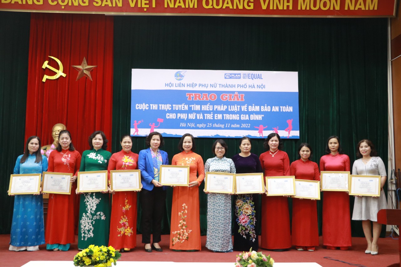 Hội LHPN quận Hà Đông giành giải Nhất tập thể - ảnh 3