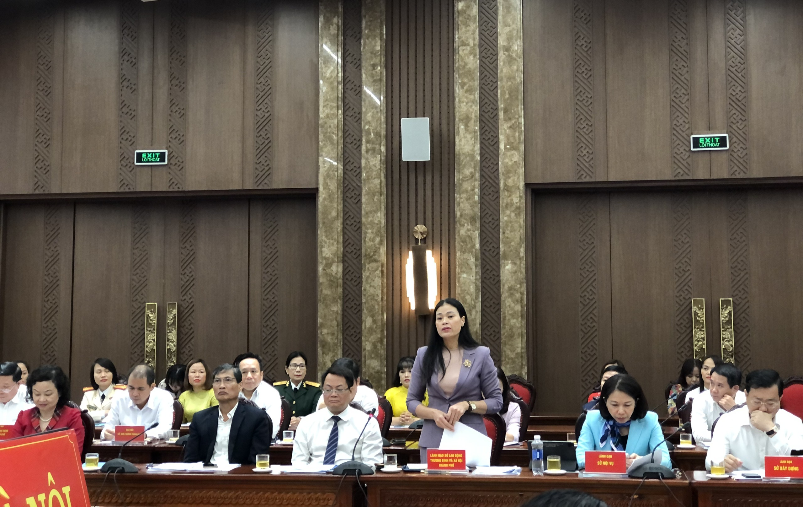 Sáng nay, 30/11, Bí thư Thành ủy Đinh Tiến Dũng đối thoại với đại biểu Phụ nữ Thủ đô - ảnh 8