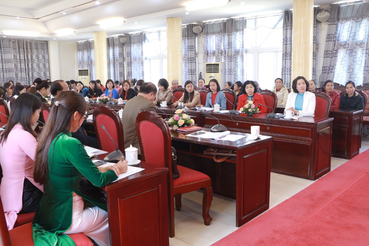 Hội LHPN huyện Ba Vì: Thực hiện vượt mức nhiều chỉ tiêu năm 2022 - ảnh 4
