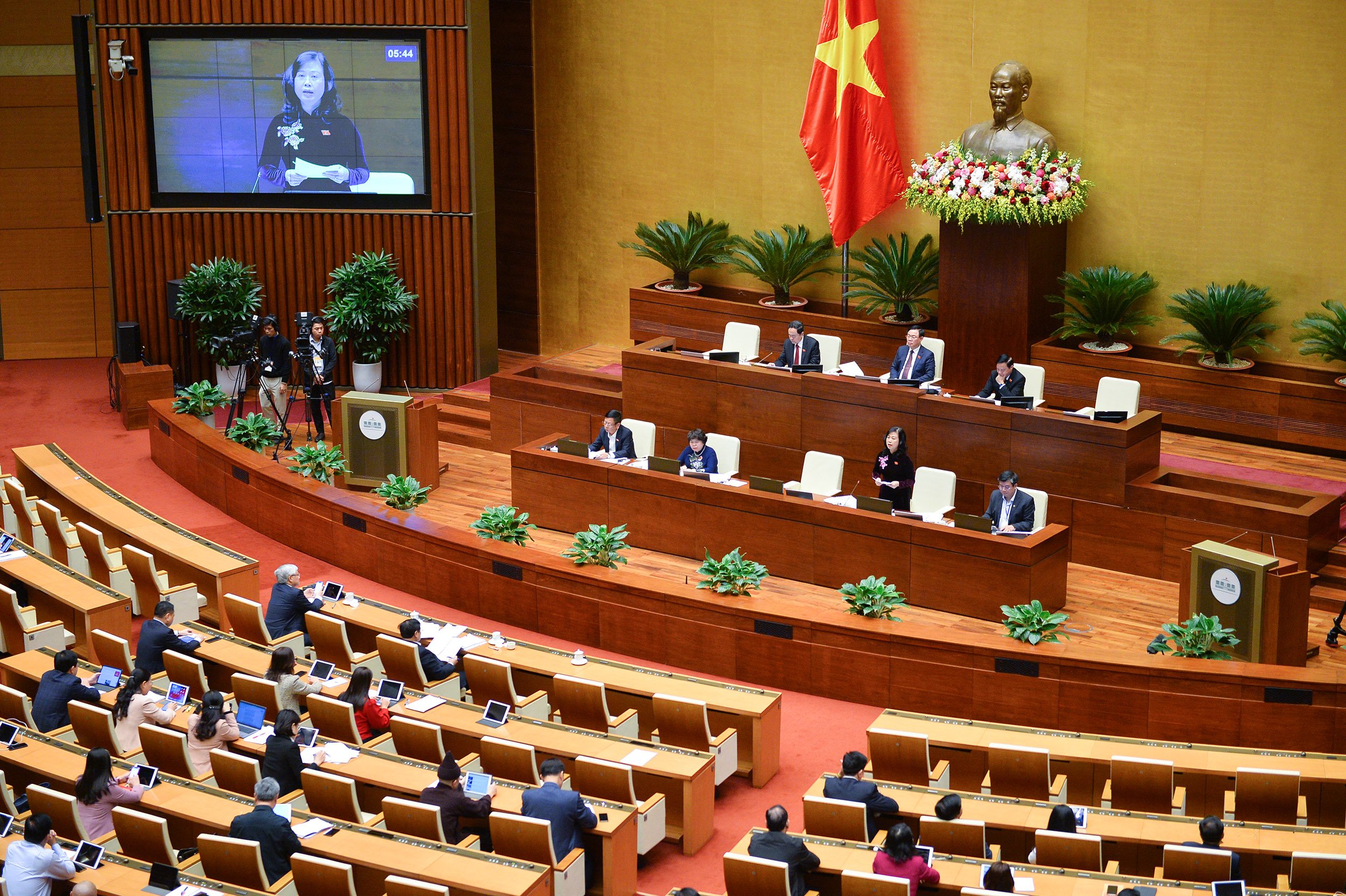 Hơn 100 triệu dân, kể cả người khi còn trong bụng mẹ cũng ảnh hưởng bởi luật Khám bệnh, chữa bệnh - ảnh 2