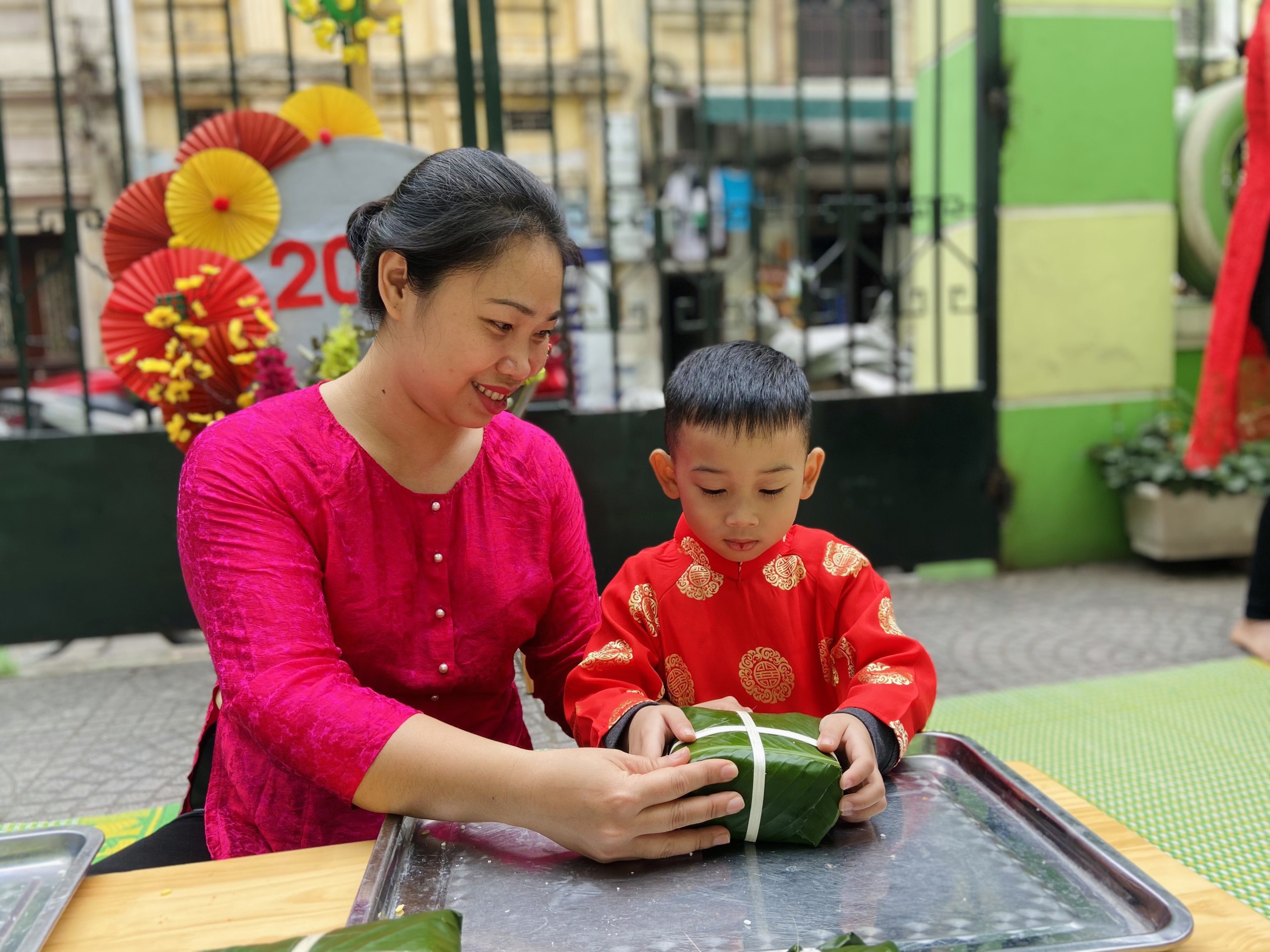 Trường Mẫu giáo Số 3 tổ chức “Lễ hội gói bánh Chưng-Xuân yêu thương” năm 2023 - ảnh 4