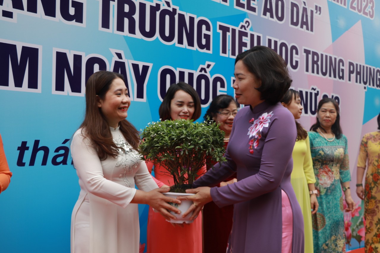 Hội LHPN quận Đống Đa: Phát động Cuộc thi Đoạn đường, tuyến phố, sân chơi bích họa, nở hoa năm 2023 - ảnh 2