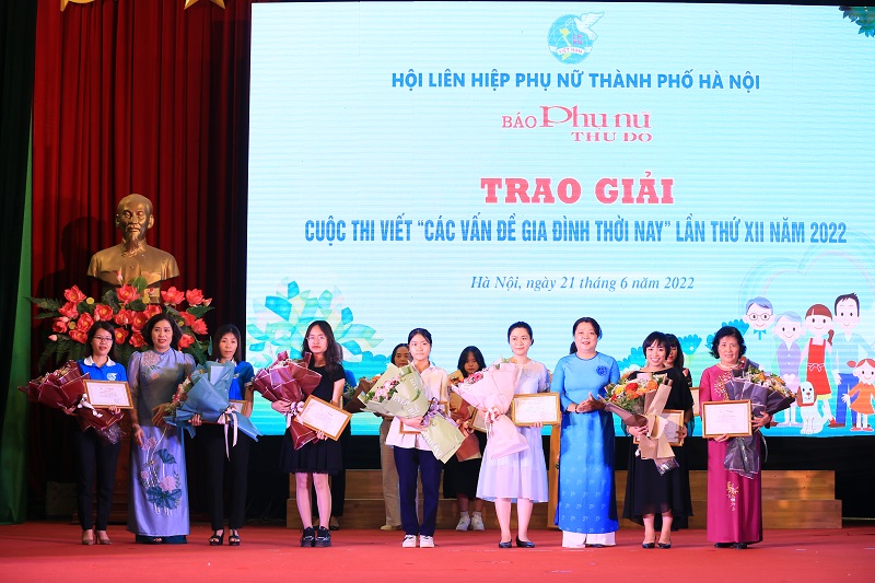 Sáng 16/3, Báo Phụ nữ Thủ đô phát động cuộc thi viết “Các vấn đề gia đình thời nay” năm 2023 - ảnh 2