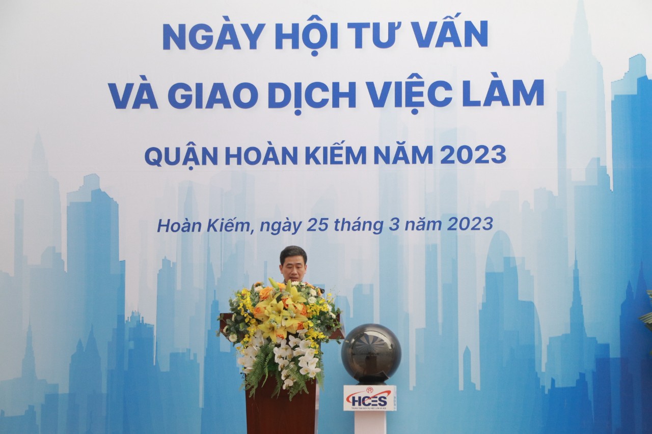 Hơn 2.100 cơ hội tuyển dụng, tuyển sinh - ảnh 2