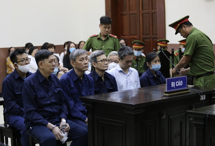 Hôm nay 27/3, xử phúc thẩm đại án liên quan đến cựu Phó Bí thư Thường trực Thành ủy TP.HCM - ảnh 1