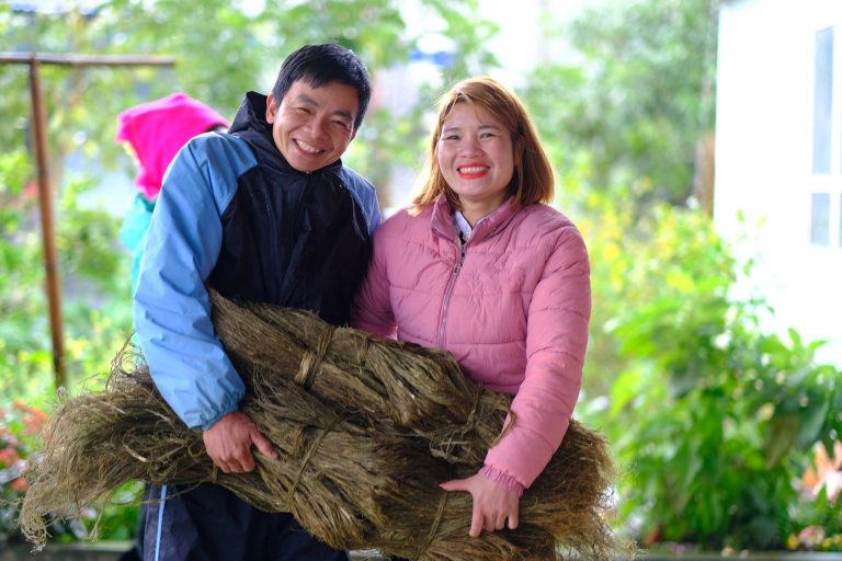 Cây gai xanh giúp phụ nữ dân tộc đổi đời - ảnh 2