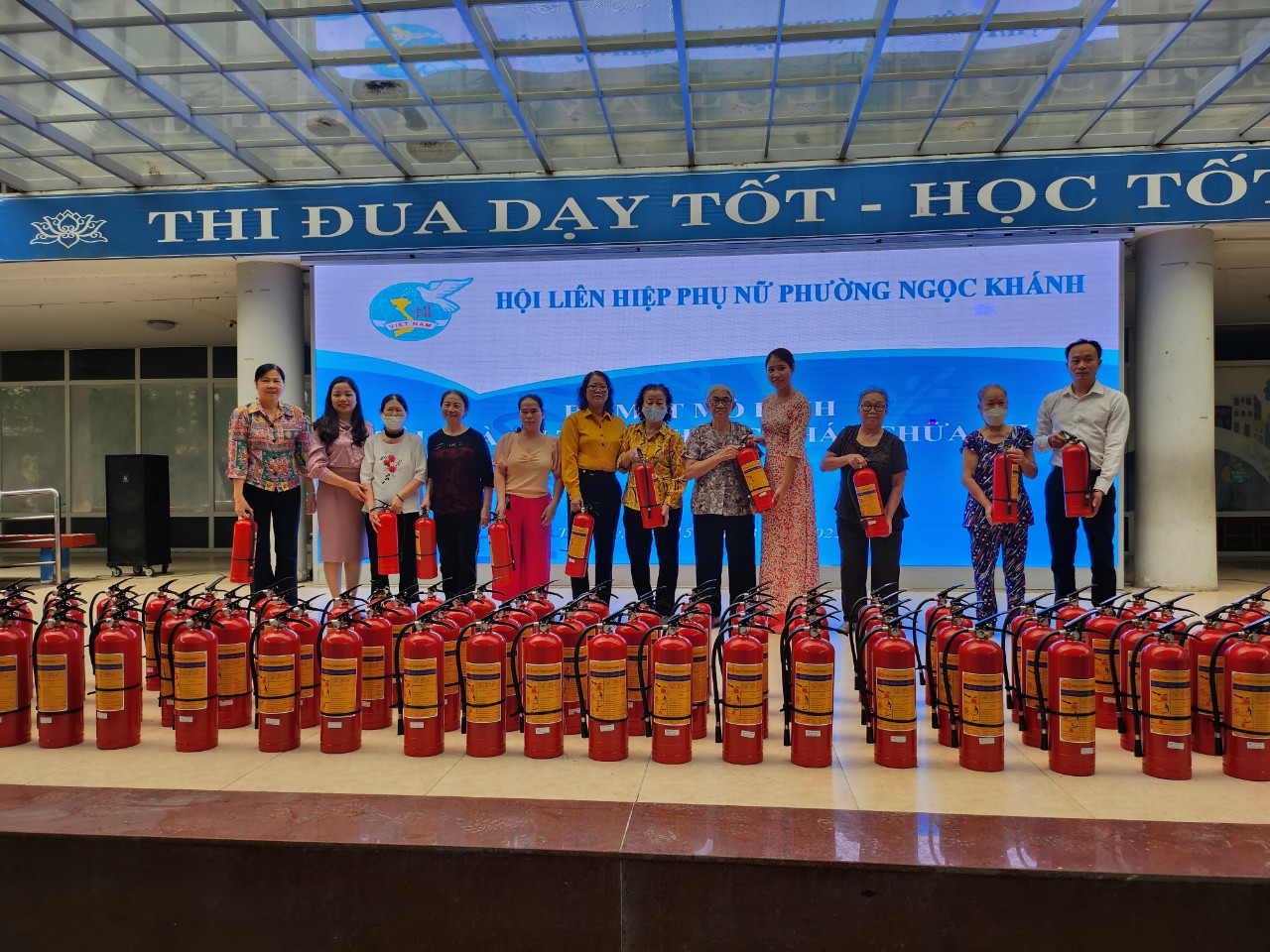 Hội LHPN phường Ngọc Khánh, quận Ba Đình: Tổ chức chương trình “Phòng cháy chữa cháy – trách nhiệm của toàn dân” - ảnh 3