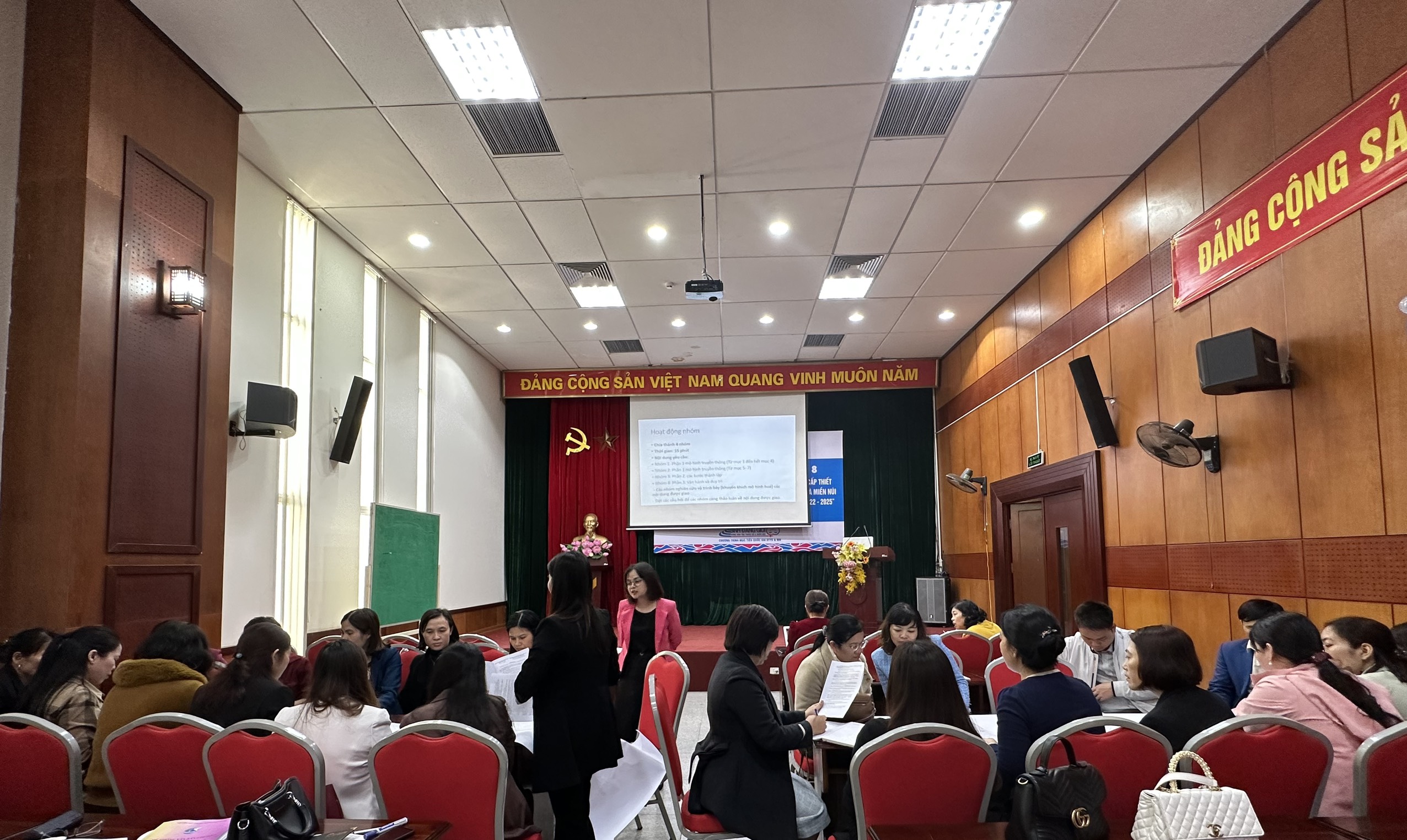 Hội LHPN Hà Nội: Giám sát thực hiện bình đẳng giới trong vùng đồng bào dân tộc thiểu số - ảnh 2