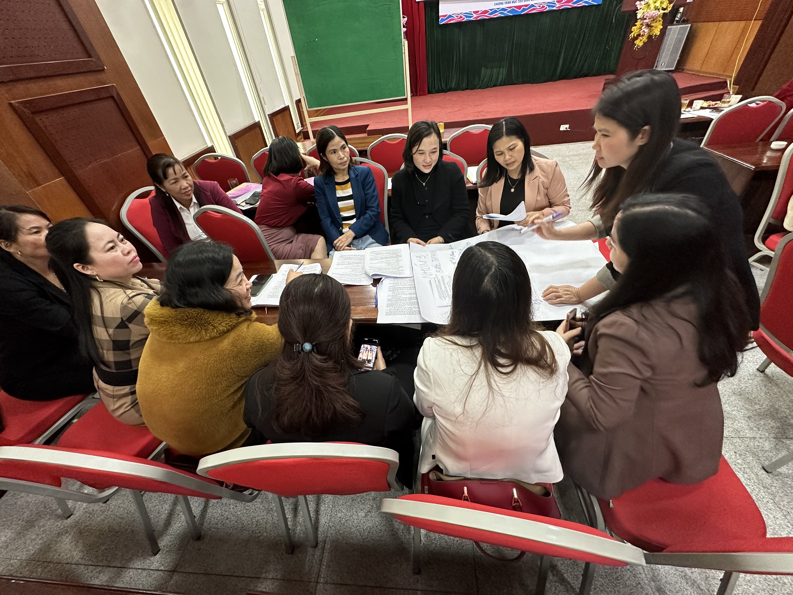 Hội LHPN Hà Nội: Giám sát thực hiện bình đẳng giới trong vùng đồng bào dân tộc thiểu số - ảnh 1