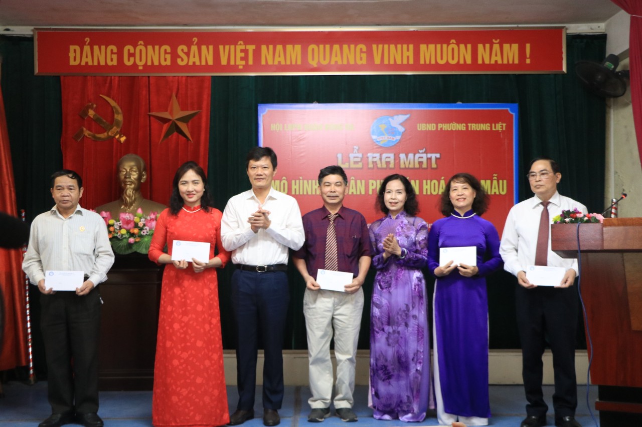 Ra mắt mô hình “Tổ dân phố văn hóa kiểu mẫu” tại quận Đống Đa - ảnh 16