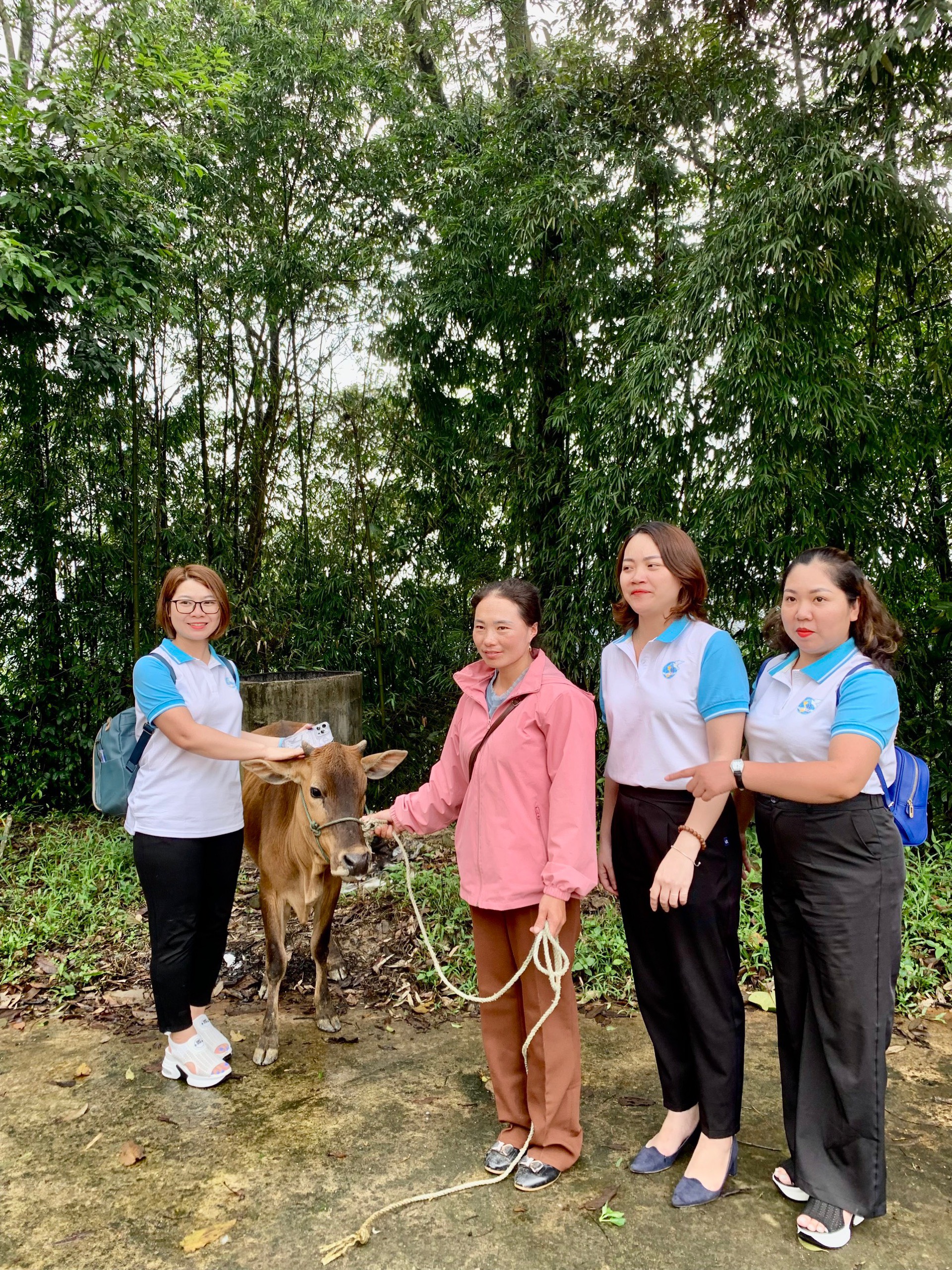Thực hiện chương trình “Đồng hành cùng phụ nữ Biên cương” năm 2023 tại huyện Kỳ Sơn, tỉnh Nghệ An. - ảnh 3