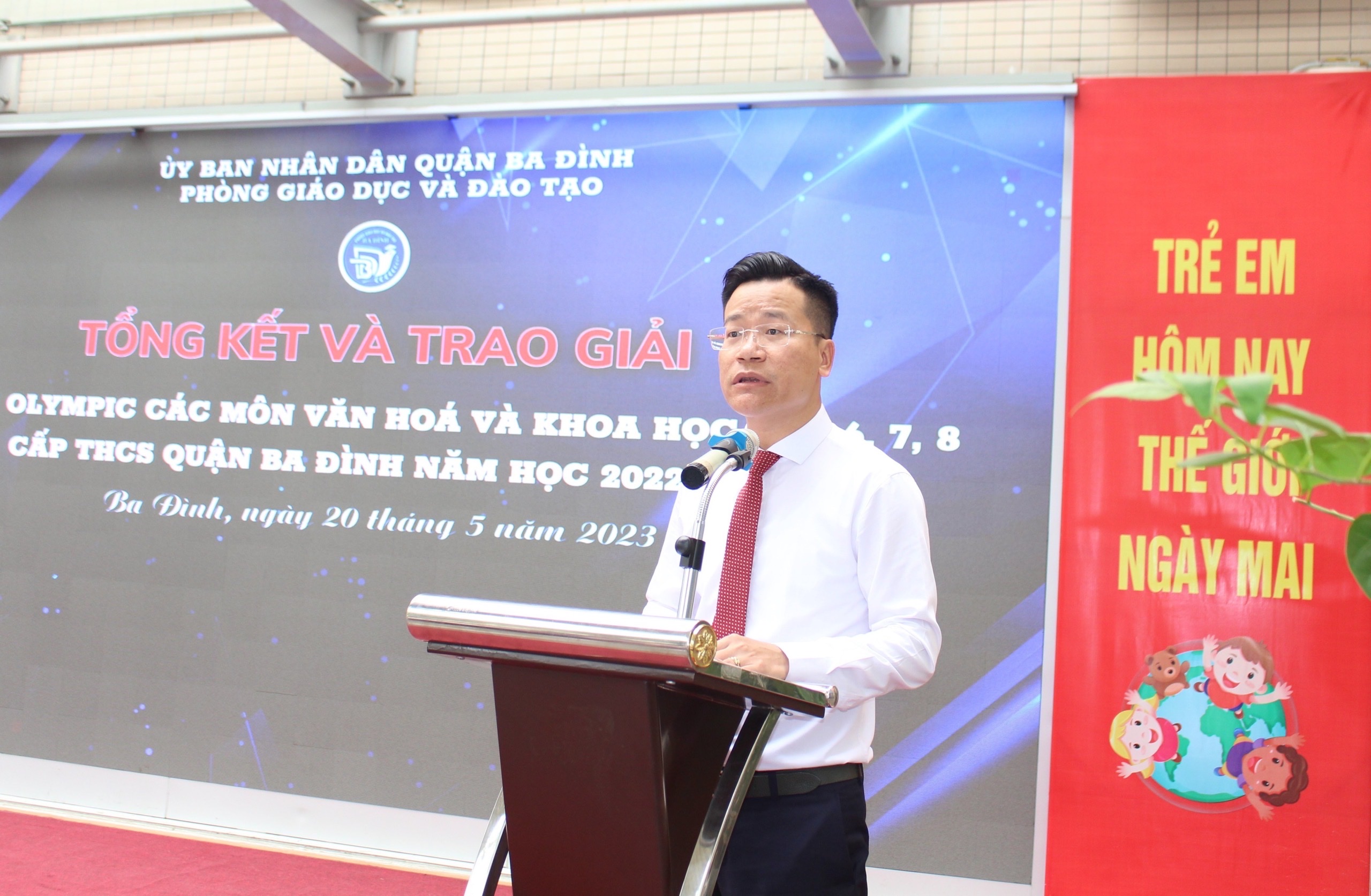 Phòng GD-ĐT quận Ba Đình: Trao giải cuộc thi Olympic cấp quận - ảnh 1