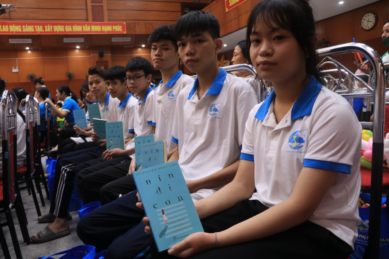 200 thông điệp yêu thương gửi tặng trẻ mồ côi - ảnh 4