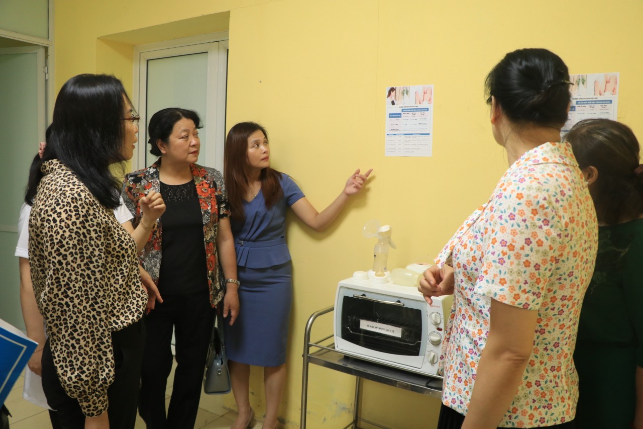 Giám sát việc thực hiện quy định pháp luật về bình đẳng giới tại quận Thanh Xuân.  - ảnh 4