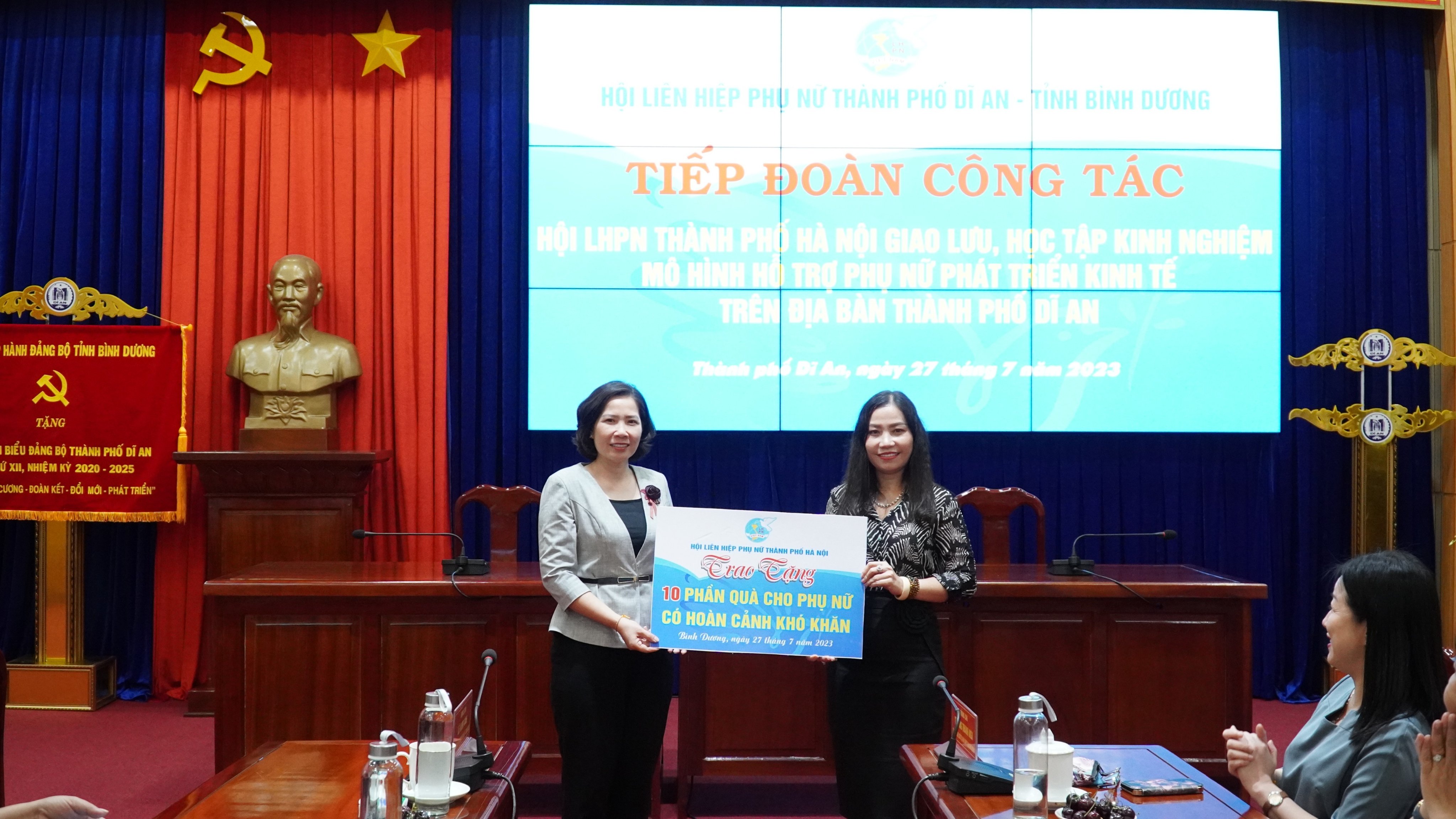 Trao đổi kinh nghiệm công tác bình đẳng giới và hoạt động vì sự tiến bộ của phụ nữ tại tỉnh Bình Dương - ảnh 8