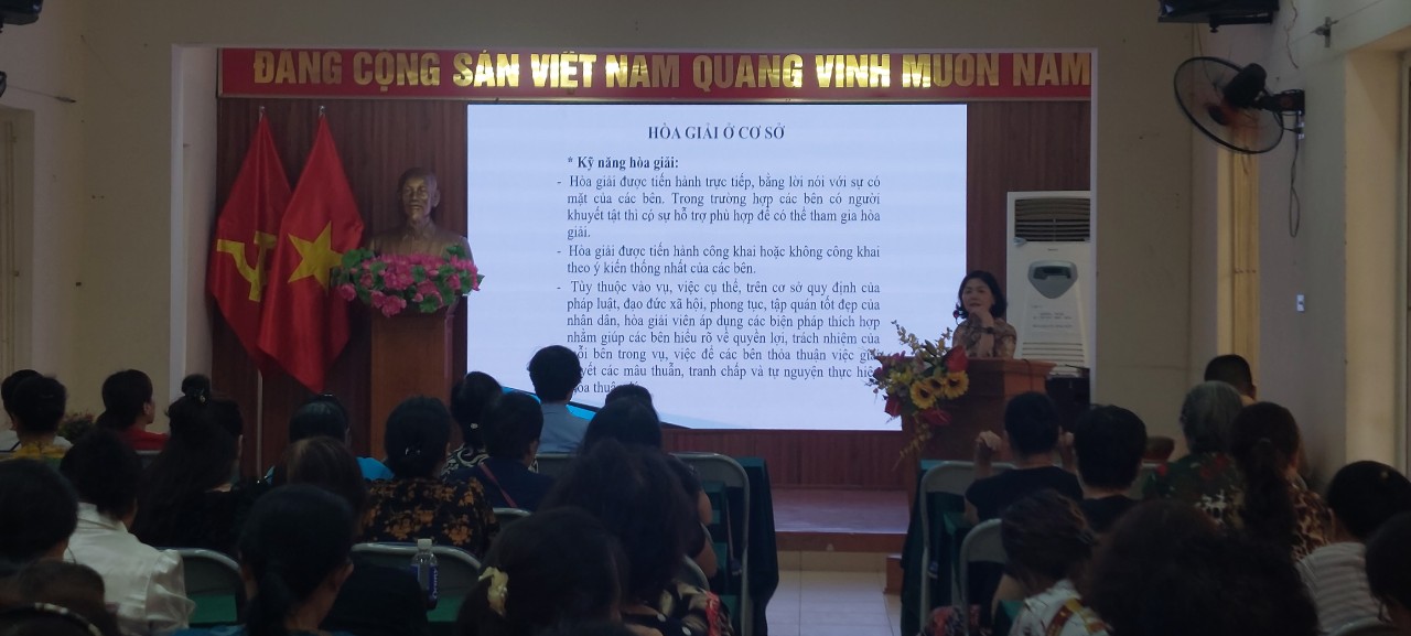 Hội LHPN Hà Nội: Nâng cao kỹ năng tuyên truyền, tư vấn pháp luật cho phụ nữ - ảnh 1