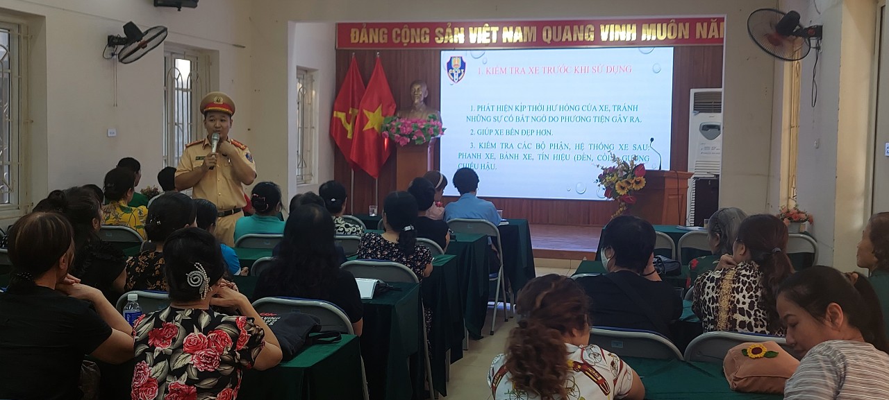 Hội LHPN Hà Nội: Nâng cao kỹ năng tuyên truyền, tư vấn pháp luật cho phụ nữ - ảnh 2