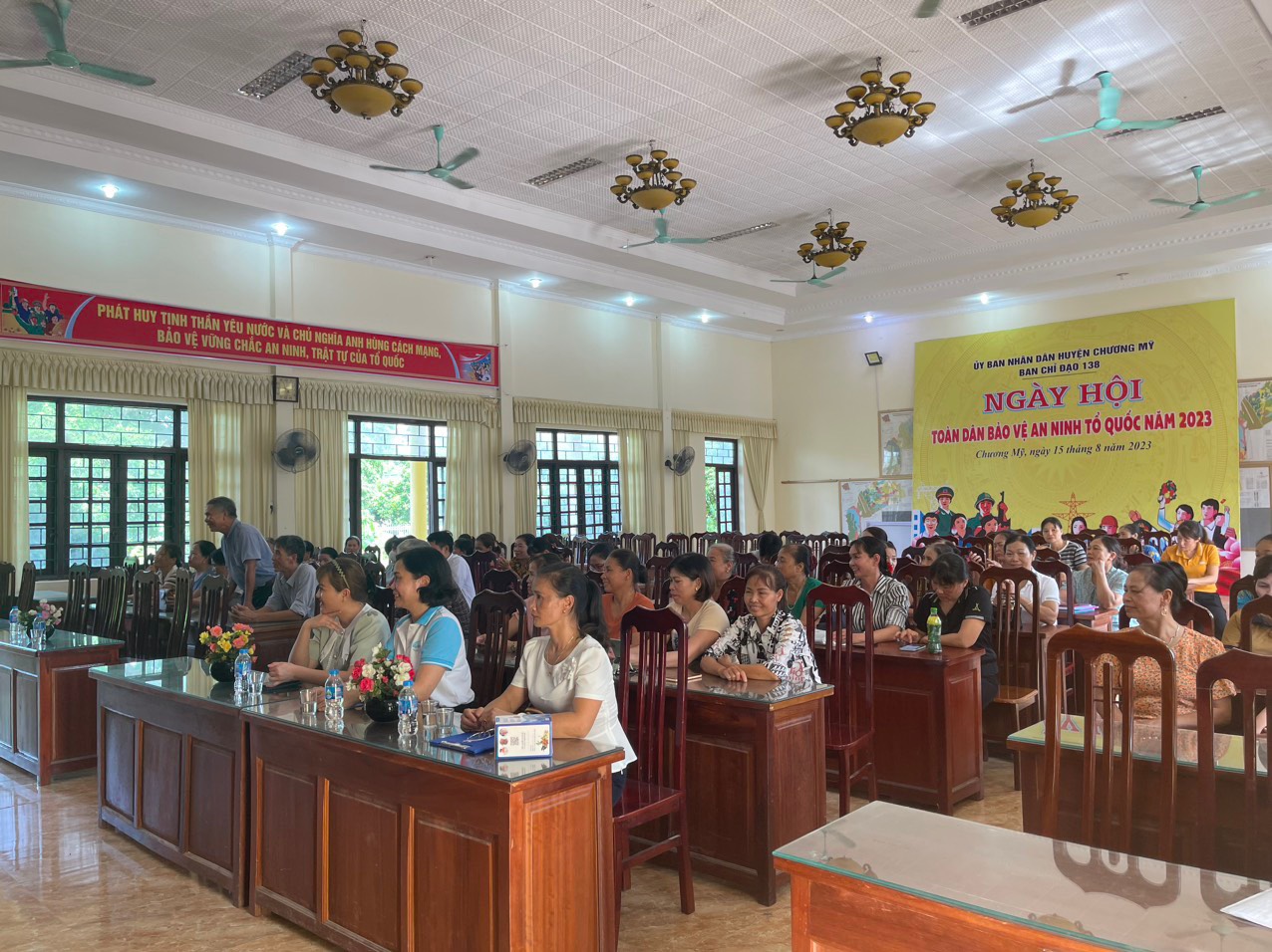 Hội LHPN huyện Chương Mỹ: Tuyên truyền kiến thức bình đẳng giới, phổ biến giáo dục pháp luật cho báo cáo viên, tuyên truyền viên vùng đồng bào dân tộc thiểu số - ảnh 3