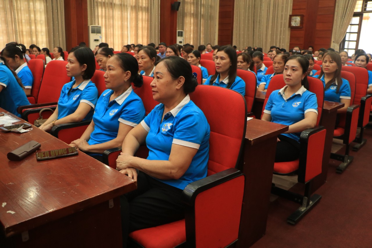 Tham gia đối thoại xây dựng Đảng, chính quyền trong sạch, vững mạnh - ảnh 8