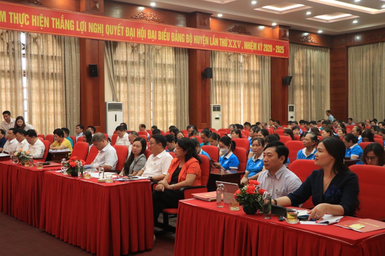 Tham gia đối thoại xây dựng Đảng, chính quyền trong sạch, vững mạnh - ảnh 1