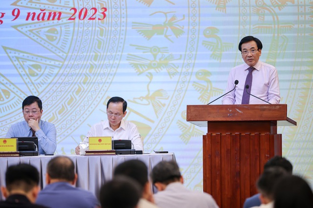 Lựa chọn kịch bản tăng trưởng cao nhất cho năm 2023 để làm mục tiêu phấn đấu - ảnh 2