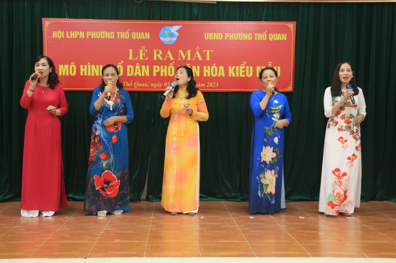 Hội LHPN phường Thổ Quan, quận Đống Đa: Ra mắt mô hình điểm “Tổ Dân phố văn hóa kiểu mẫu” - ảnh 2