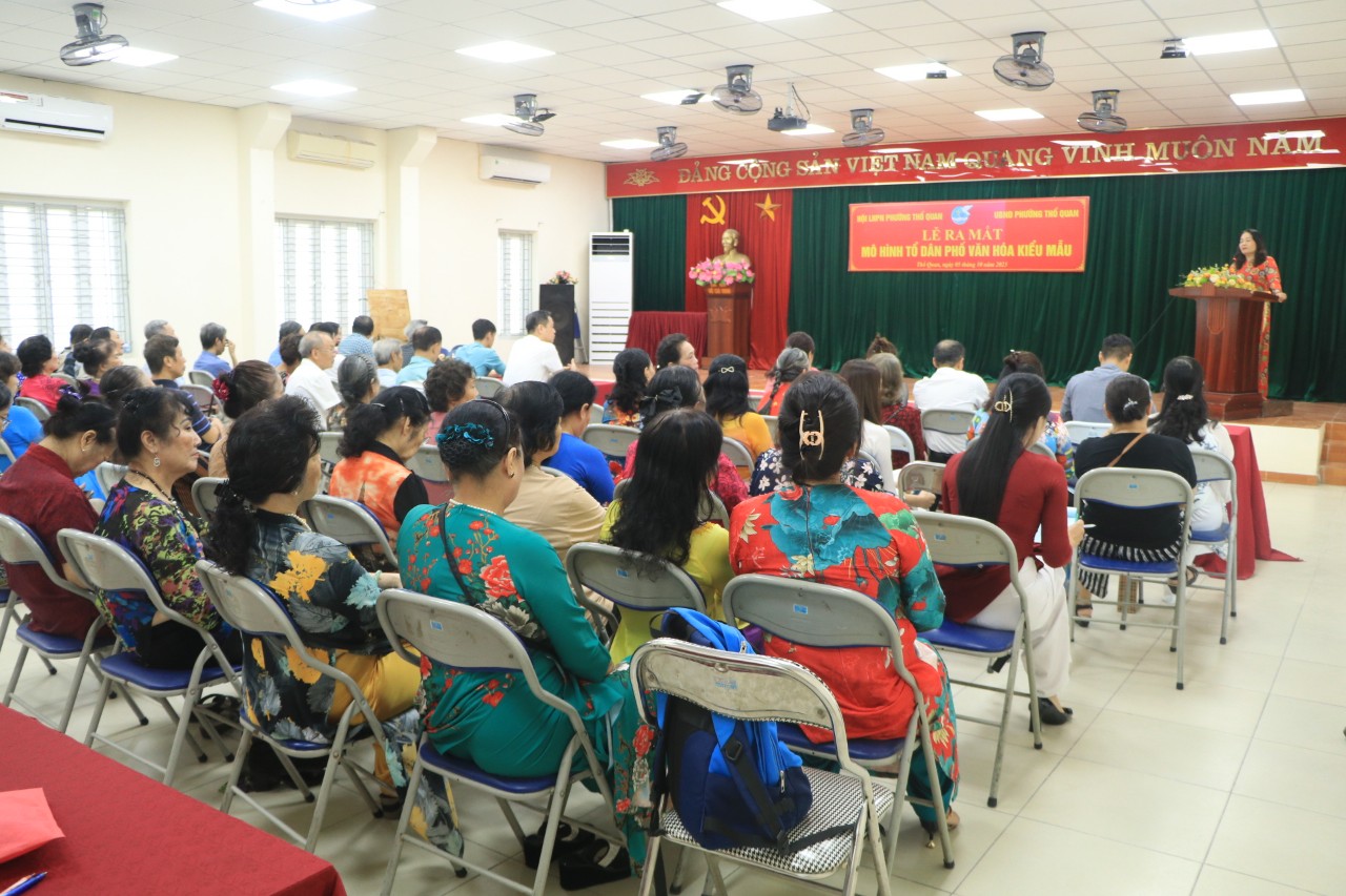 Hội LHPN phường Thổ Quan, quận Đống Đa: Ra mắt mô hình điểm “Tổ Dân phố văn hóa kiểu mẫu” - ảnh 4