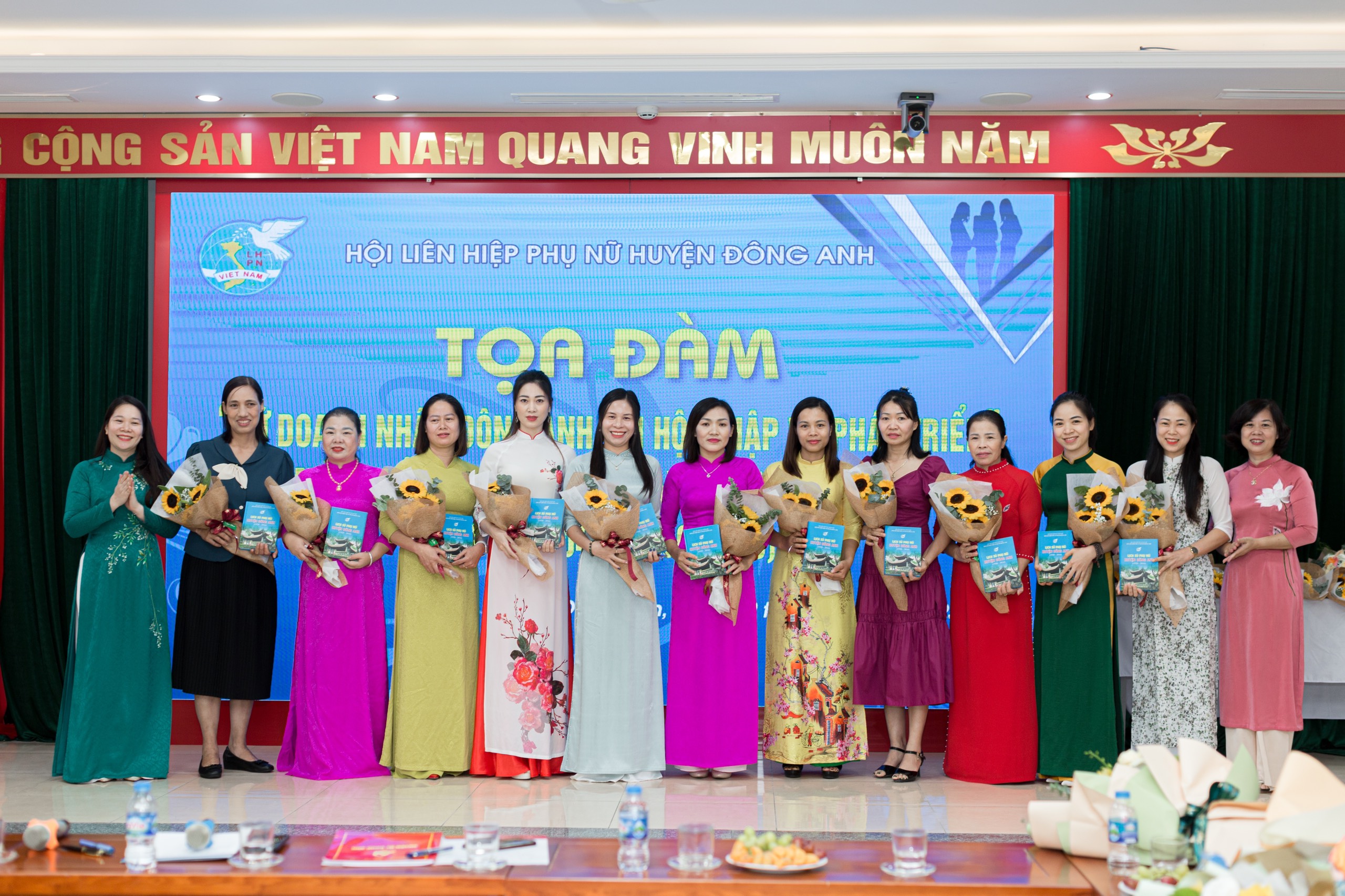 Phó Bí thư thường trực huyện Đông Anh hứa “doanh nhân nào gặp khó hãy gọi cho tôi“ - ảnh 7