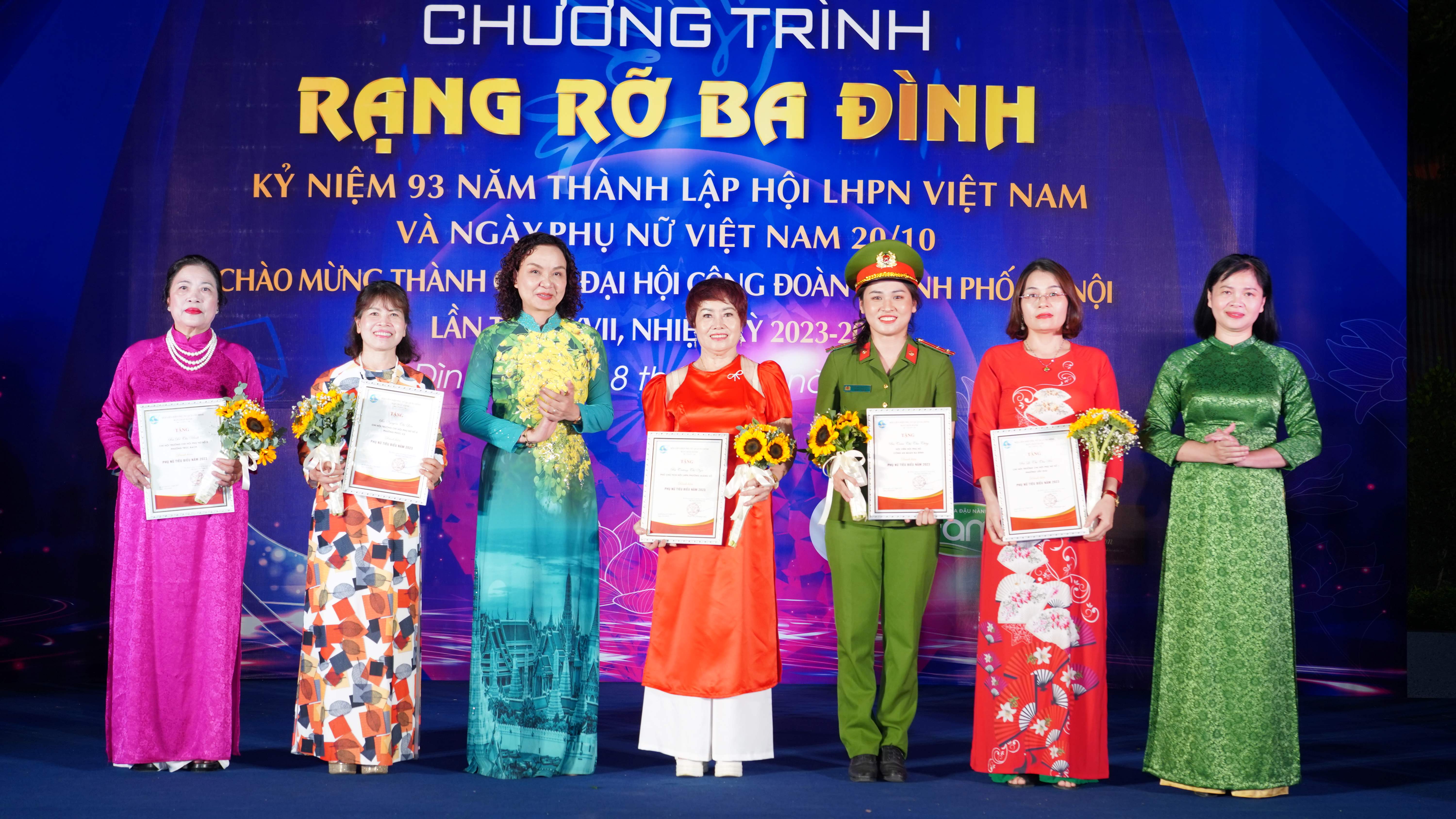 Mãn nhãn với chương trình nghệ thuật “Rạng rỡ Ba Đình” - ảnh 6
