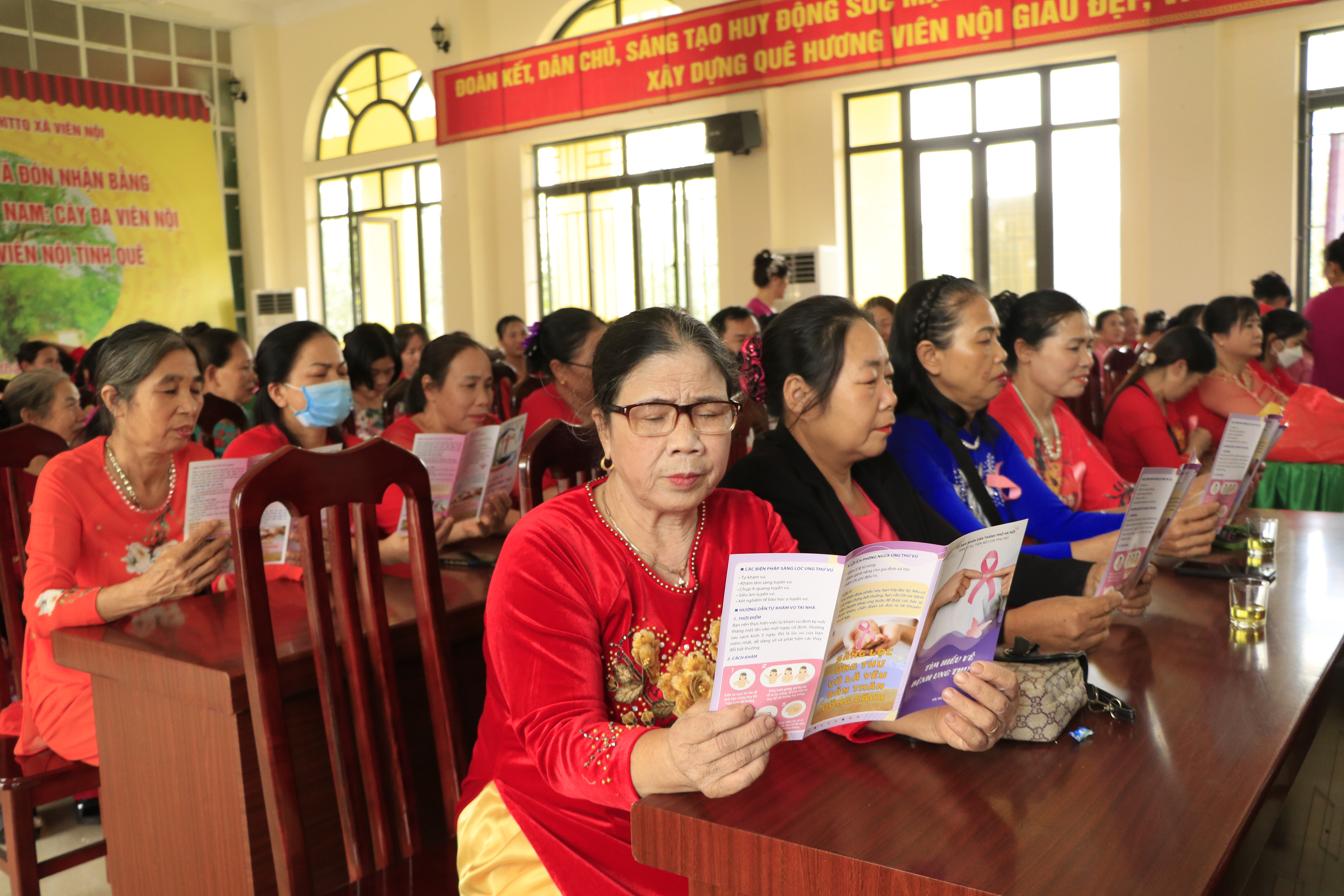 Nâng cao nhận thức cộng đồng về ung thư vú, ung thư cổ tử cung tại xã Viên Nội, Ứng Hòa - ảnh 3