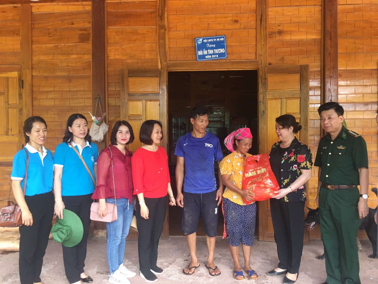 Nâng cao niềm tin của đồng bào các dân tộc đối với Đảng và Nhà nước bằng các hoạt động ý nghĩa - ảnh 1