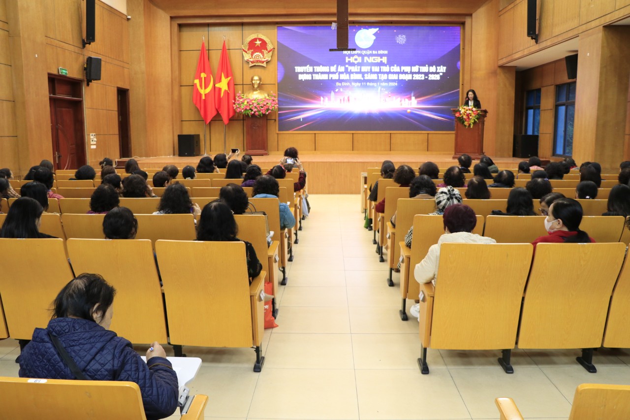 Phụ nữ Ba Đình tích cực xây dựng Thành phố hòa bình, sáng tạo - ảnh 2