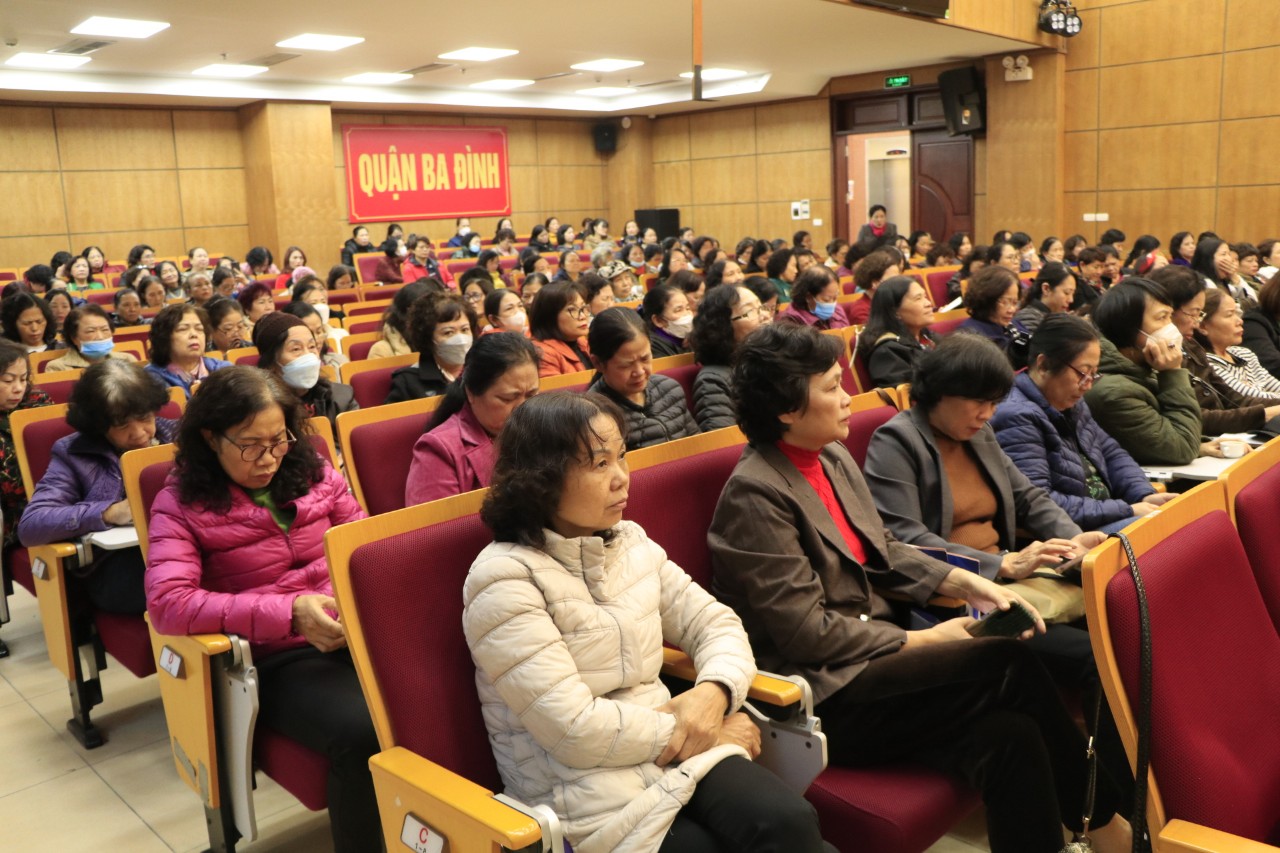 Phụ nữ Ba Đình tích cực xây dựng Thành phố hòa bình, sáng tạo - ảnh 3