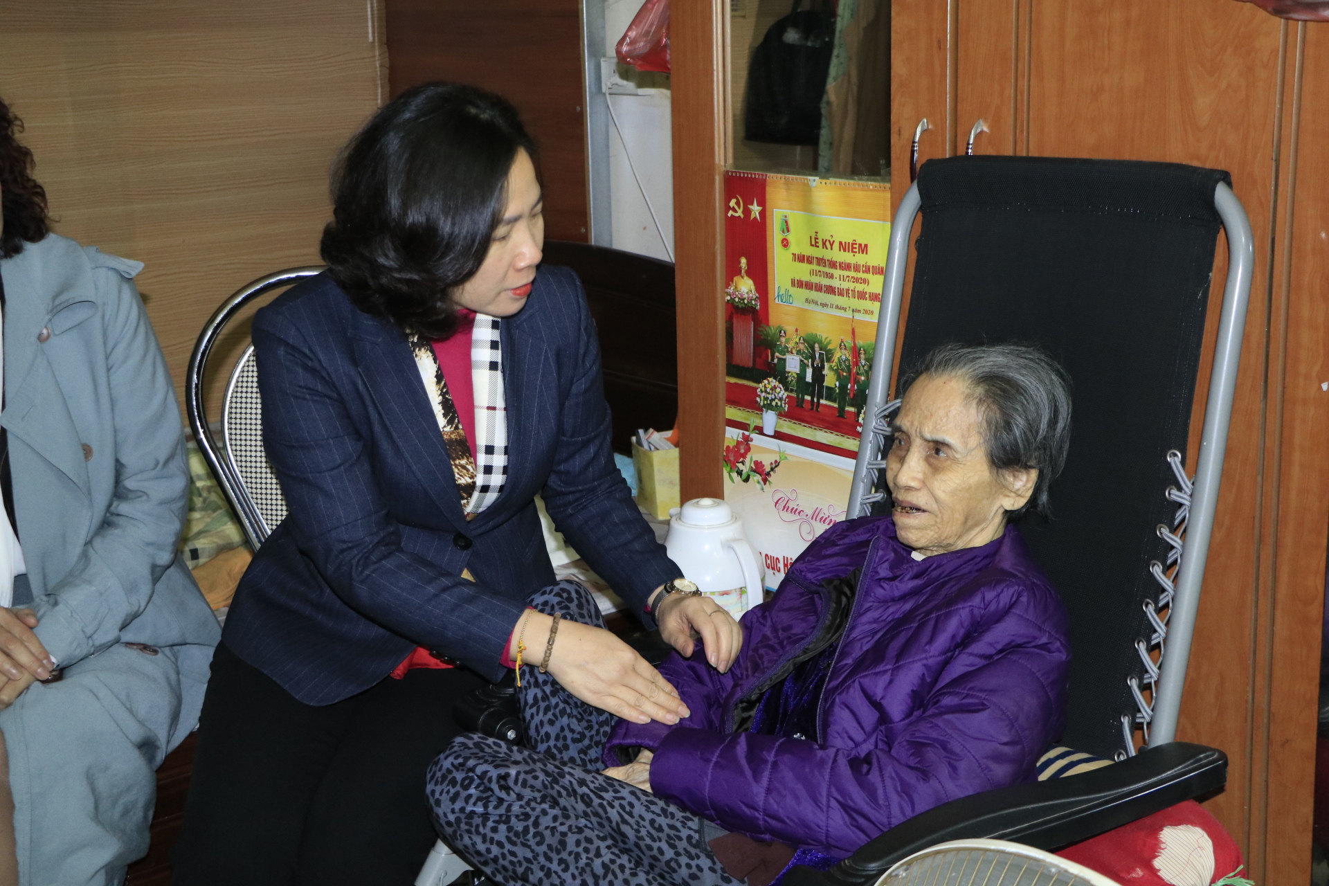 Hội LHPN Hà Nội: Thăm, chúc Tết các Mẹ Việt Nam anh hùng, cán bộ phụ nữ tham gia kháng chiến và tiếp quản Thủ đô - ảnh 1