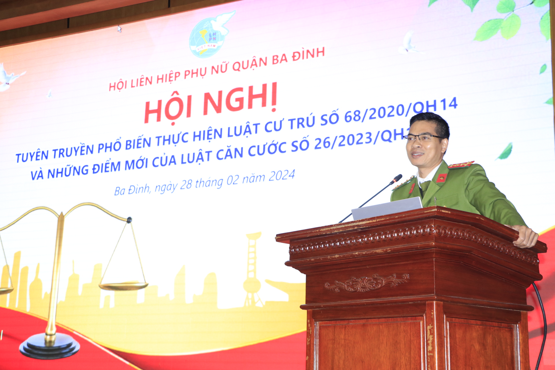 250 cán bộ, hội viên phụ nữ quận Ba Đình được truyền thông về Luật Cư trú và Luật Căn cước - ảnh 4
