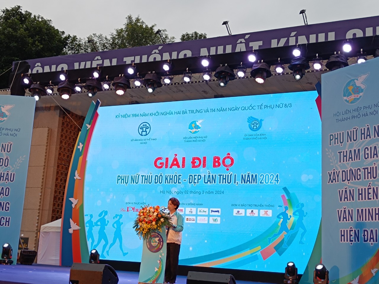 Gần 1.000 đại biểu, vận động viên tham gia Giải đi bộ “Phụ nữ Thủ đô khỏe - đẹp” lần thứ I năm 2024 - ảnh 3