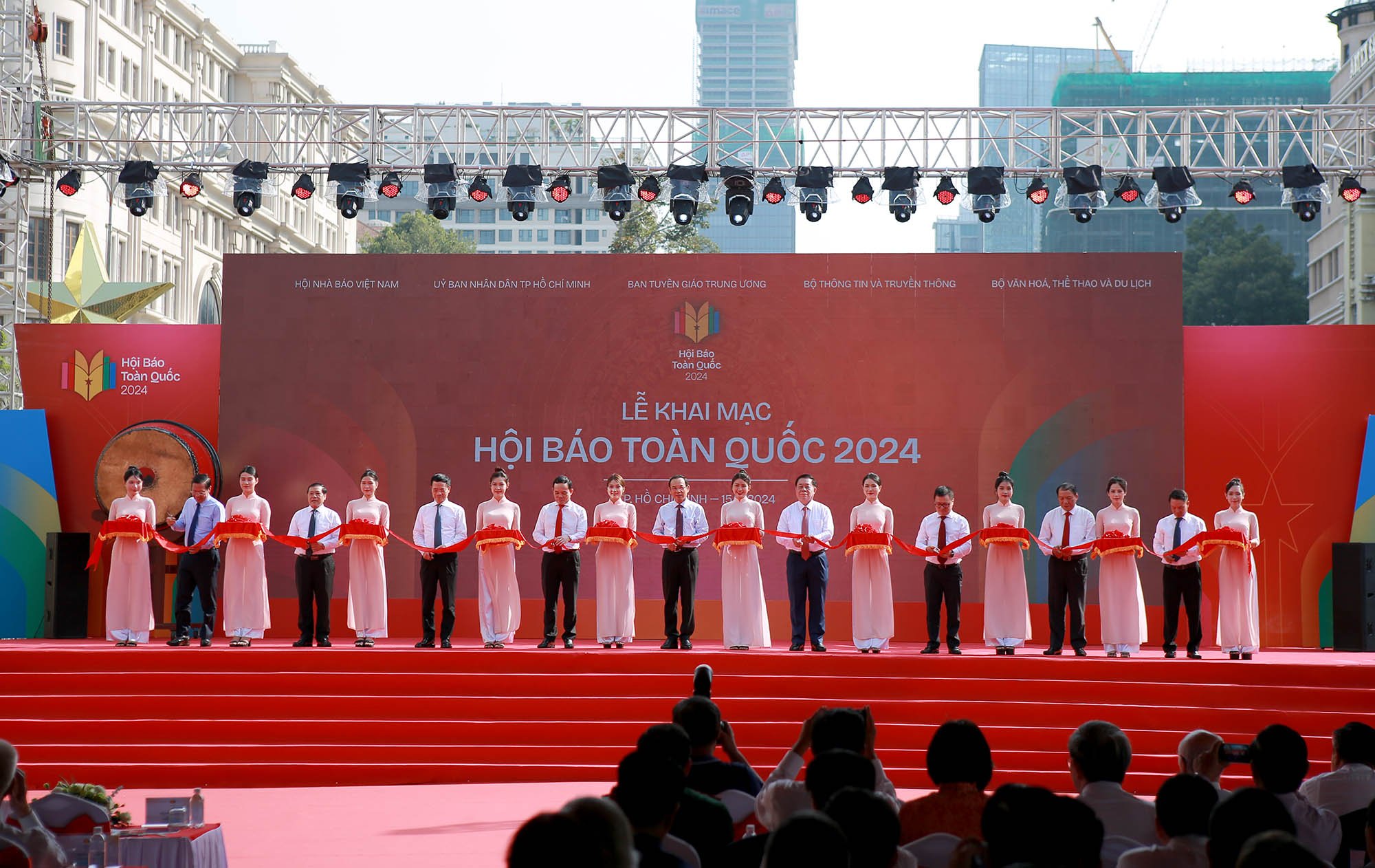 Báo chí Việt Nam vững vàng trên vị trí Tiên phong, Đổi mới vì sự nghiệp cách mạng của Đảng và Nhân dân - ảnh 1