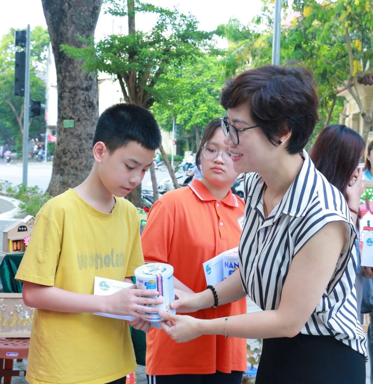 Phụ nữ Ba Đình tích cực hưởng ứng Ngày môi trường thế giới và Tháng hành động vì trẻ em - ảnh 3