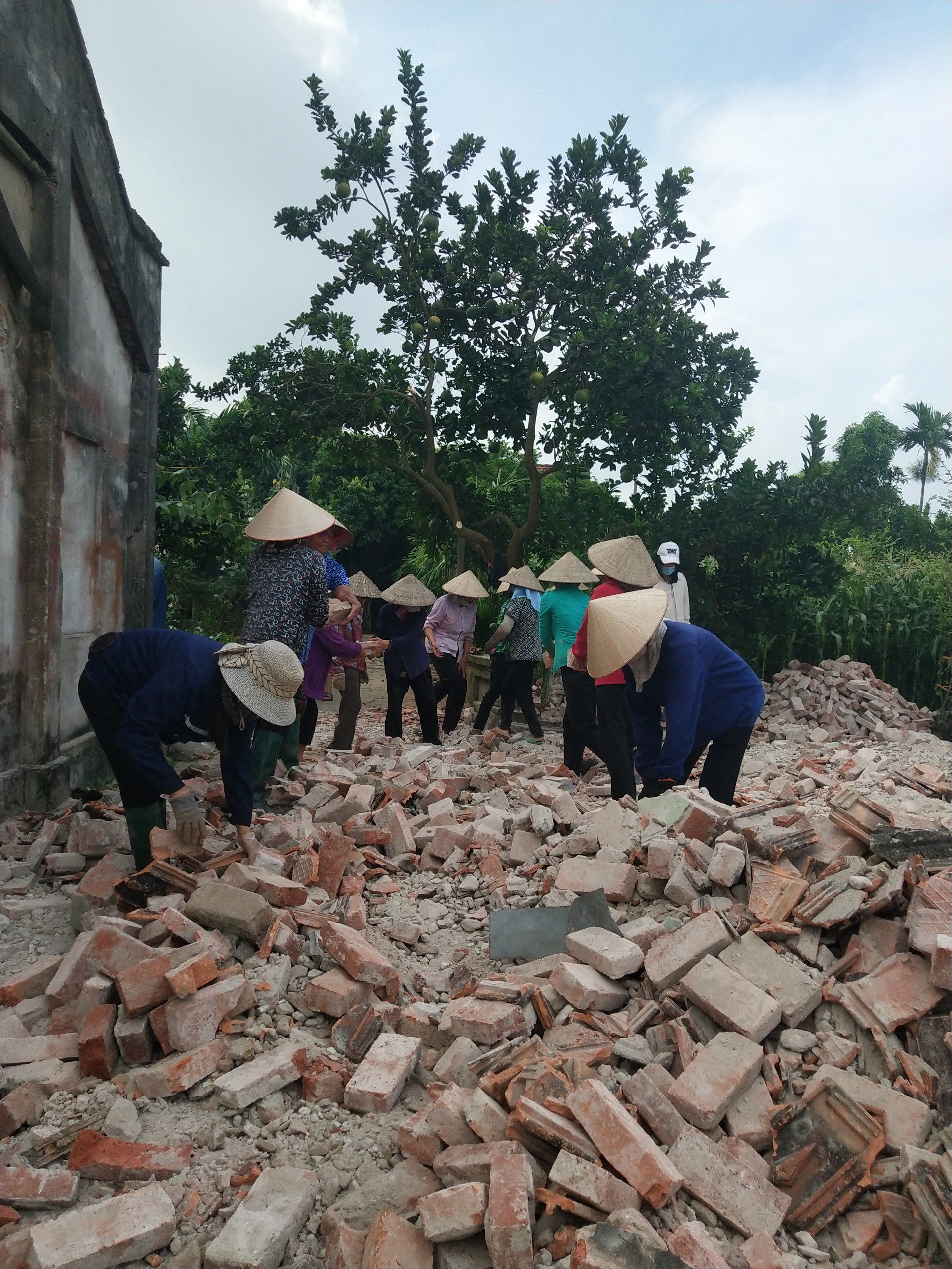 Hội LHPN huyện Ba Vì: Khởi công xây dựng
