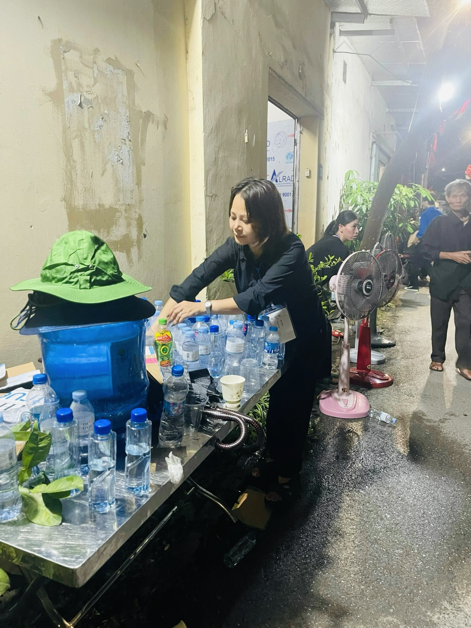 Hơn 2.000 cán bộ, hội viên phụ nữ Thủ đô đăng ký tham gia phục vụ Quốc tang và đưa tiễn Tổng Bí thư Nguyễn Phú Trọng - ảnh 4