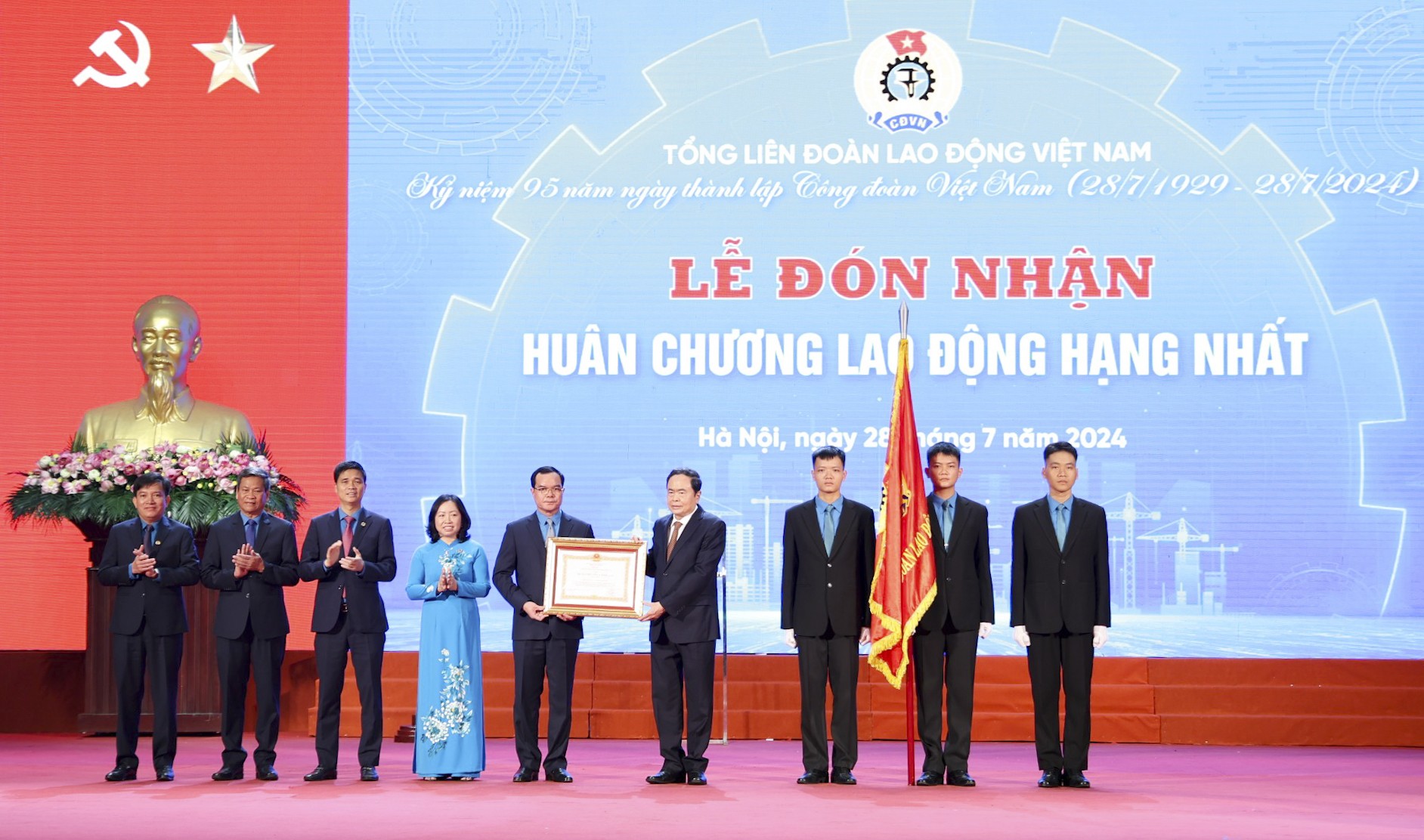 Sinh thời, Tổng Bí thư Nguyễn Phú Trọng luôn dành tình cảm đặc biệt cho giai cấp công nhân, tổ chức Công đoàn - ảnh 4