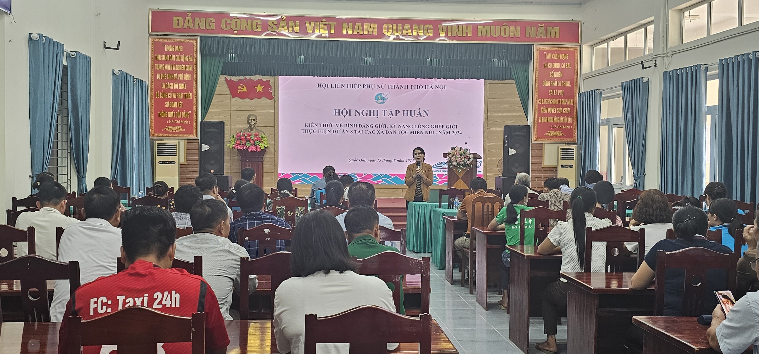 Hội LHPN Hà Nội: Tập huấn kiến thức bình đẳng giới thực hiện Dự án 8 tại huyện Quốc Oai, Thạch Thất - ảnh 1