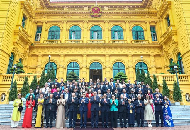 Đảng, Nhà nước ta luôn xác định người Việt Nam ở nước ngoài là bộ phận không tách rời của cộng đồng dân tộc Việt Nam - ảnh 3