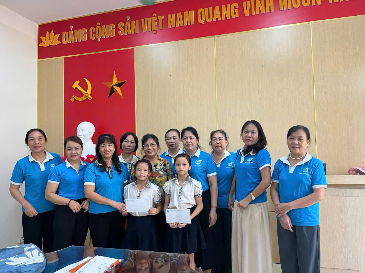 Đa dạng các hoạt động hỗ trợ người dân khắc phục hậu quả bão số 3 và phòng, chống lũ lụt - ảnh 8