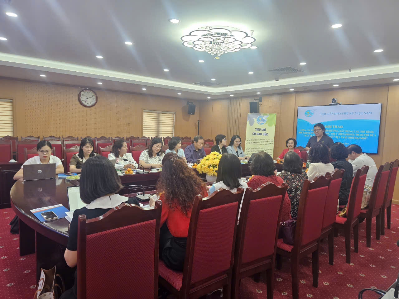 Phong trào thi đua “Xây dựng người phụ nữ Việt Nam thời đại mới” đã lan tỏa tới từng hội viên phụ nữ Ba Đình - ảnh 5
