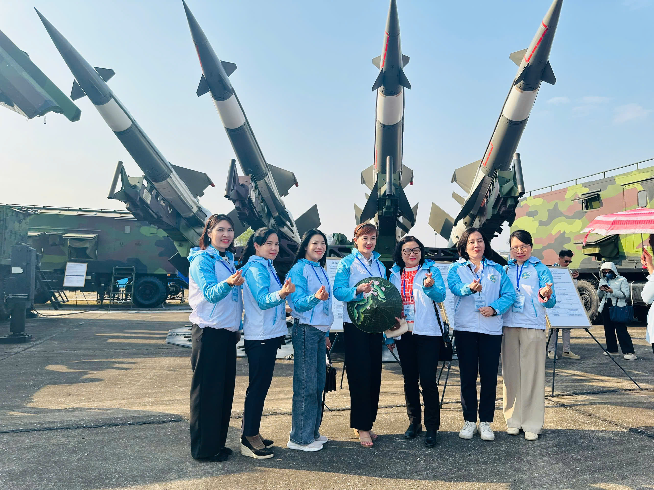 Chi bộ Ban Tuyên giáo – Gia đình xã hội sinh hoạt truyền thống nhân kỷ niệm ngày thành lập Quân đội nhân dân Việt Nam - ảnh 1