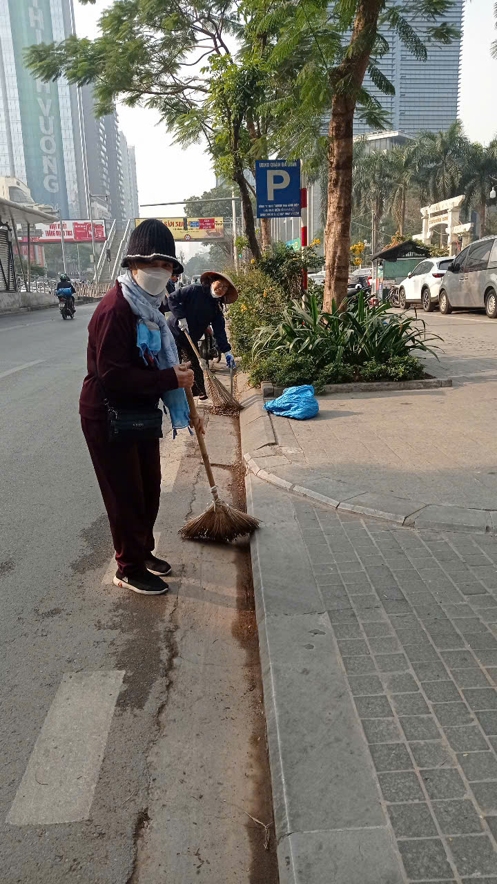 Phụ nữ Ba Đình tham gia xây dựng “đoạn đường/tuyến phố không rác” - ảnh 2