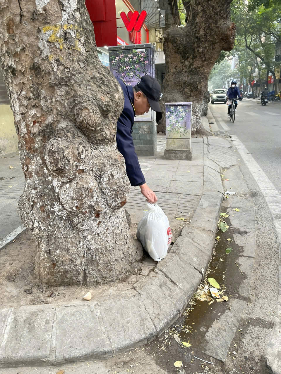 Hiệu quả từ mô hình “Tuyến phố Đội Cấn - tuyến phố không rác“ - ảnh 7